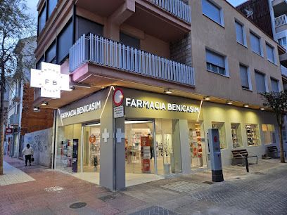 Farmacia Benicasim (Ldos. Fernández Mateu)