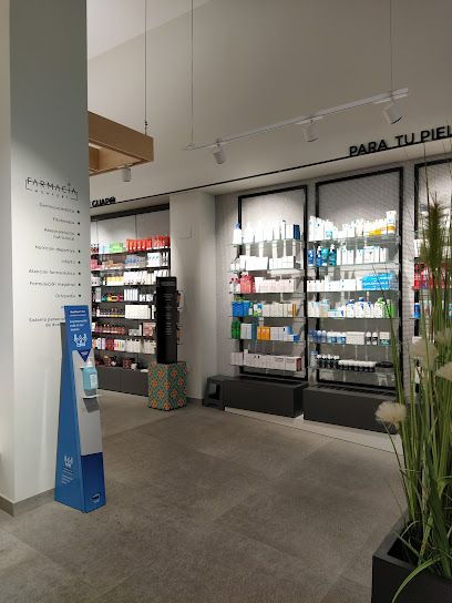 Farmacia María Monfort Valls