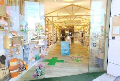 Farmacia Frente Residencia